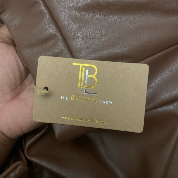 The Brand Label Two Piece - Picture 2 of 9